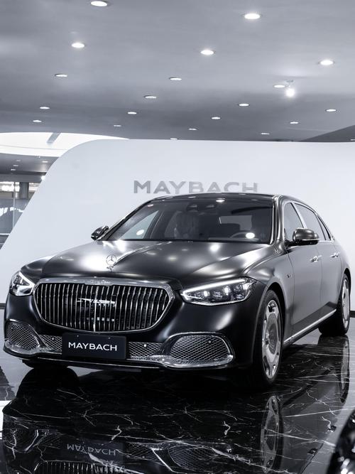 成都232岚图汽车的售后服务让用户无忧出行，迈巴赫未来的豪华车趋势